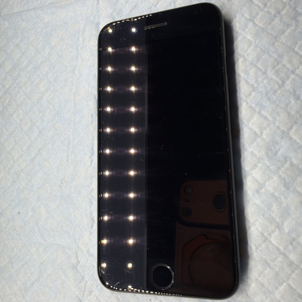 Apple A1660 iPhone 7 Black 32GB Unlocked MNAY2LL/A Battery Health 88%