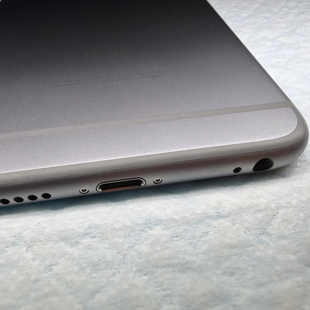 Apple A1687 iPhone 6s Plus 32GB Space Gray For Parts Repair AS-IS