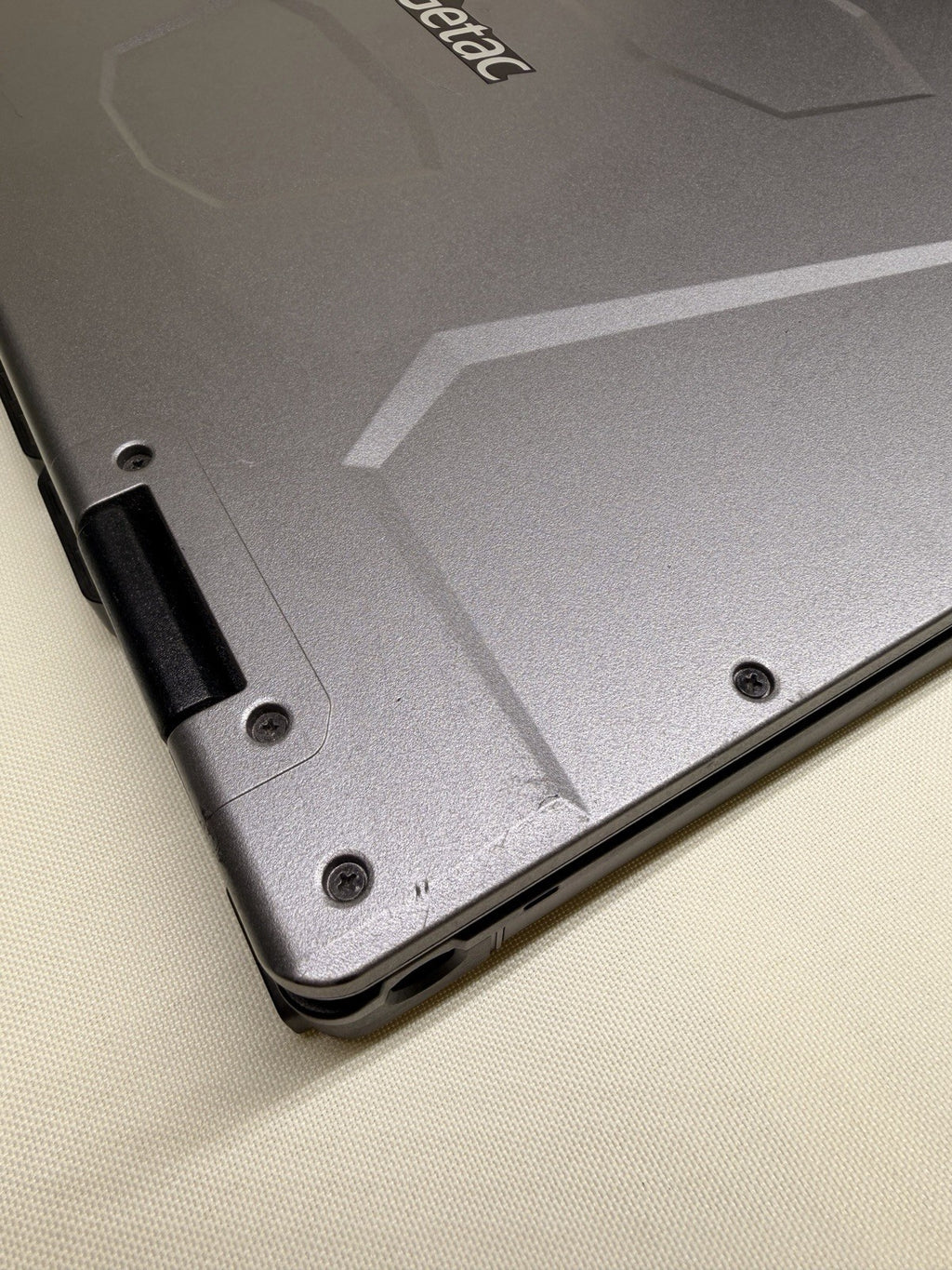 Getac S410 G2 Rugged i7-8550U Touchscreen 16GB 4G LTE WWAN No SSD / Adapter